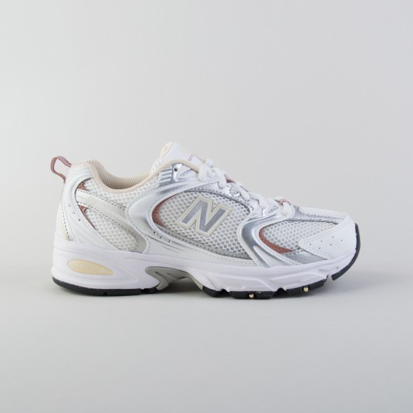 New Balance 530 Classics Sneaker Unisex Παπουτσι Λευκο - Ασημι