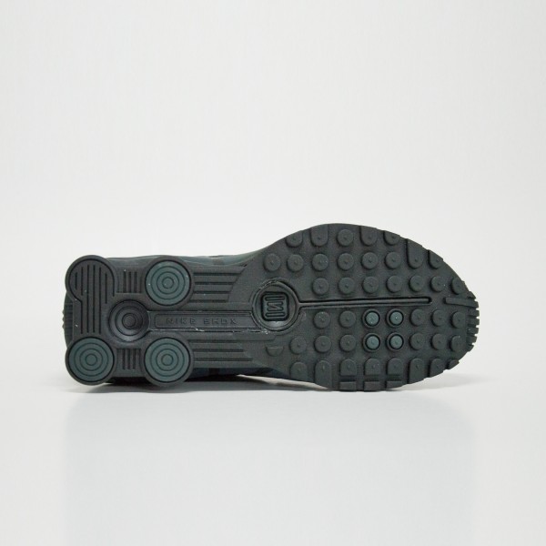 Nike Shox R4 Sneakers