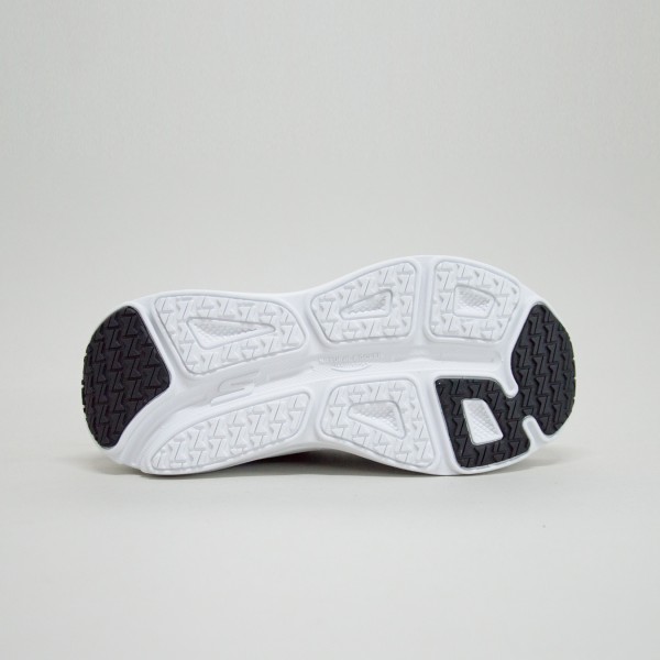 Skechers Max Cushioned Engineered Mesh Lace Up Γυναικειο Παπουτσι Μαυρο - Λευκο